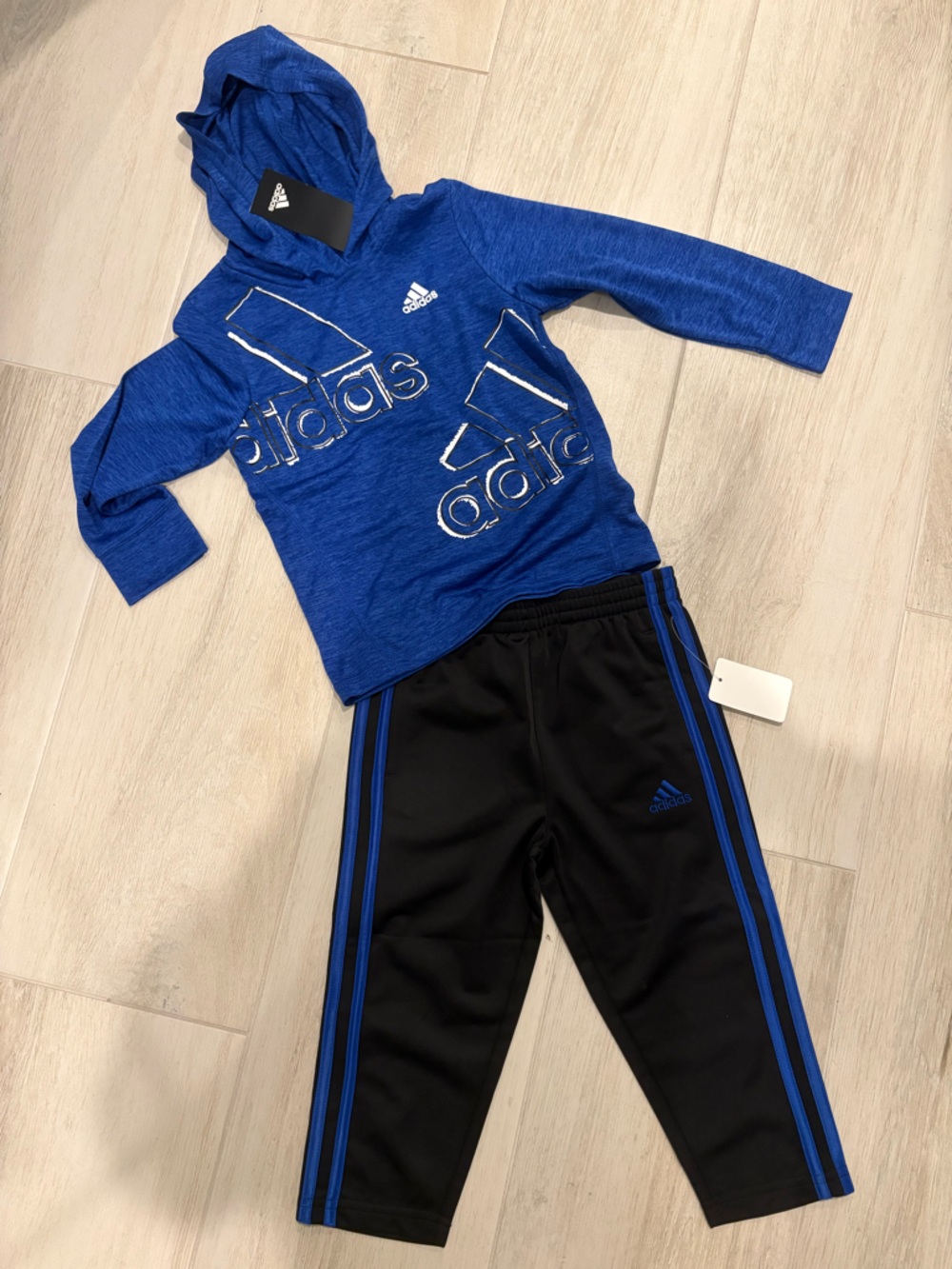 adidas 2T Kids Set - Long-Sleeve Top with Pants, NWT